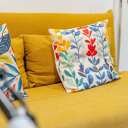 Charming & The Hidden Gem On Akacfa Str *