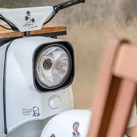 Charming & The Hidden Gem On Akacfa Str