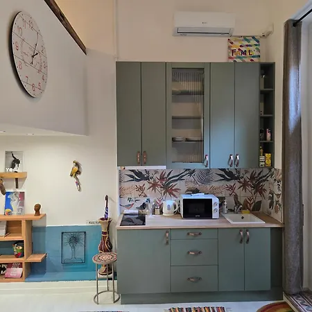 Charming & The Hidden Gem On Akacfa Str Apartment