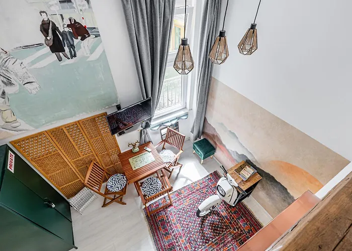 Appartement Charming & The Hidden Gem On Akacfa Str *