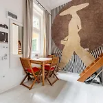 Appartement Charming & The Hidden Gem On Akacfa Str *