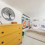 Charming & The Hidden Gem On Akacfa Str Budapest