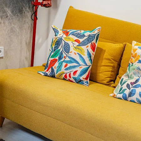 Charming & The Hidden Gem On Akacfa Str Appartement Budapest
